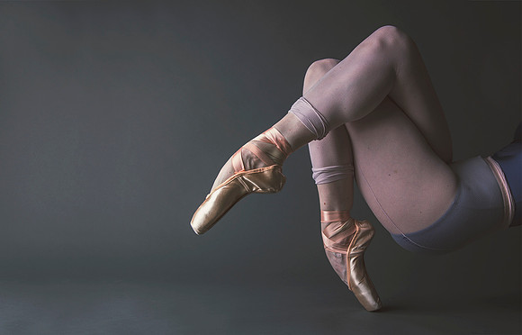 Feet Portrait | Madison Taylor | Pointe Shoes