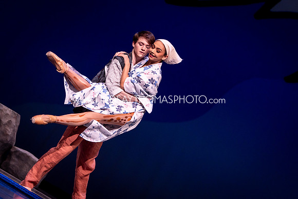 Momotaro_DRESS26_Group1_LT_007
