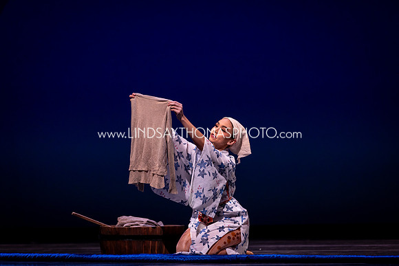 Momotaro_DRESS26_Group1_LT_011