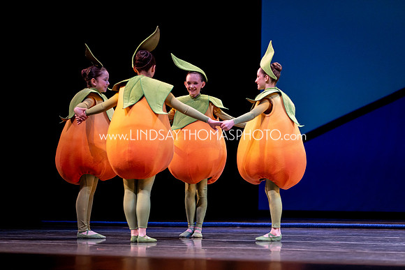 Momotaro_DRESS26_Group1_LT_019