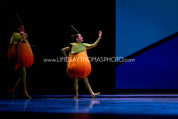 Momotaro_DRESS26_Group1_LT_013