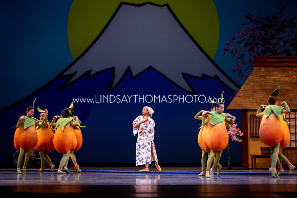 Momotaro_DRESS26_Group1_LT_022