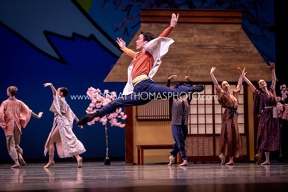 Momotaro_DRESS26_Group1_LT_042