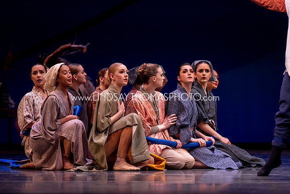 Momotaro_DRESS26_Group1_LT_051