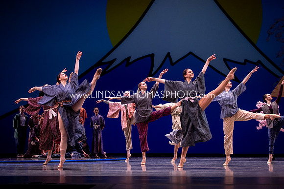 Momotaro_DRESS26_Group1_LT_054