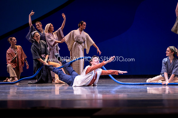 Momotaro_DRESS26_Group1_LT_047