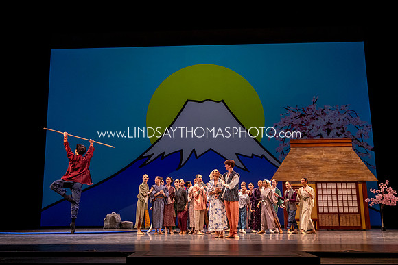 Momotaro_DRESS26_Group1_LT_060