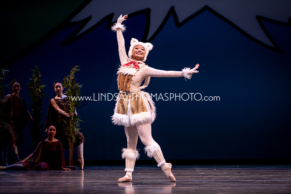 Momotaro_DRESS26_Group1_LT_082