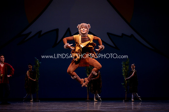 Momotaro_DRESS26_Group1_LT_093