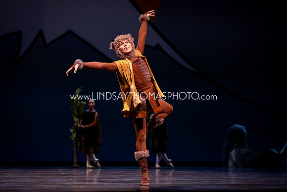 Momotaro_DRESS26_Group1_LT_094