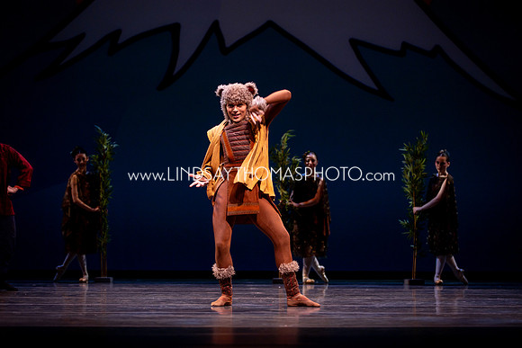 Momotaro_DRESS26_Group1_LT_096