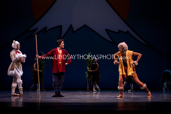 Momotaro_DRESS26_Group1_LT_097
