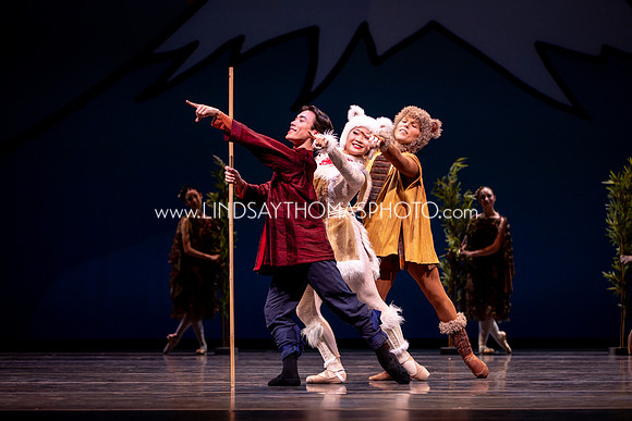 Momotaro_DRESS26_Group1_LT_099
