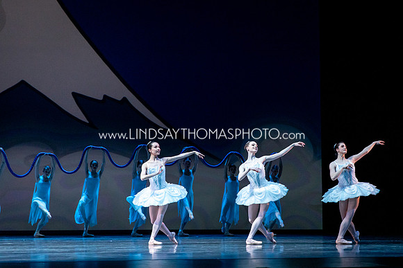 Momotaro_DRESS26_Group1_LT_124