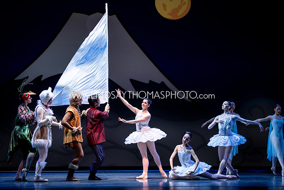 Momotaro_DRESS26_Group1_LT_131