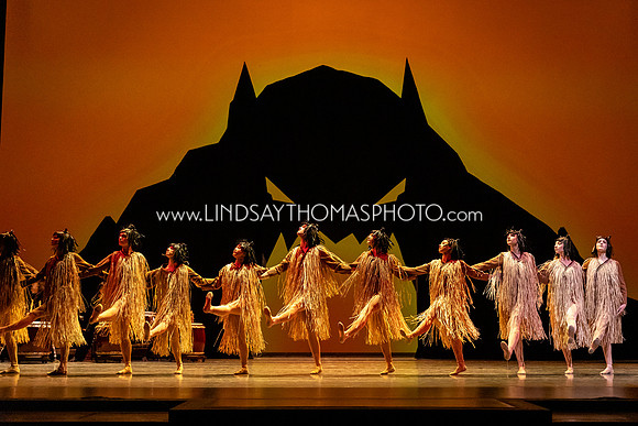 Momotaro_DRESS26_Group1_LT_137