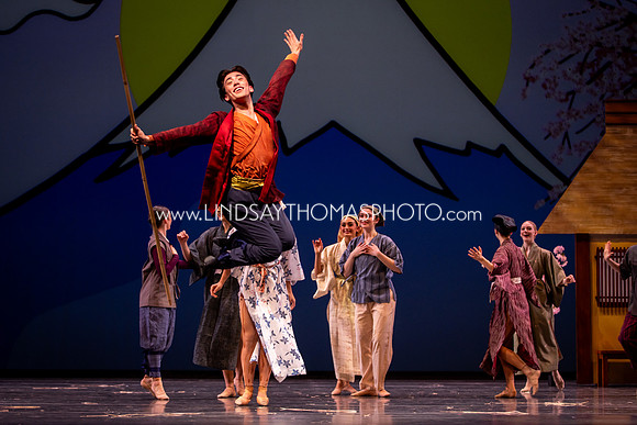 Momotaro_DRESS26_Group1_LT_155
