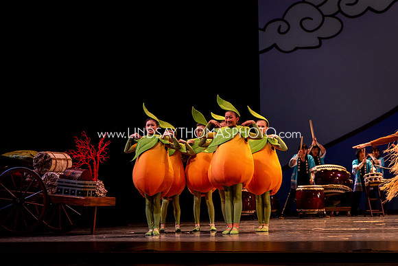 Momotaro_DRESS26_Group1_LT_161