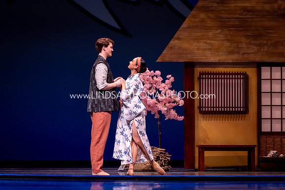 Momotaro_DRESS26_Group2_LT_002001