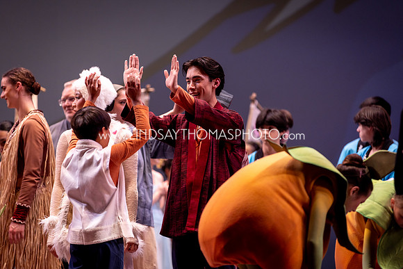 Momotaro_DRESS26_Group2_LT_002141