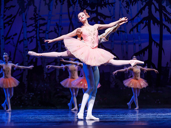 Snow White | Pacific Northwest Ballet School